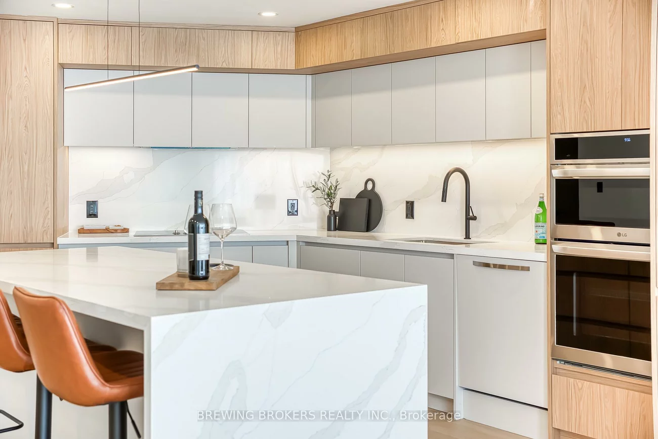 85, Skymark, Hillcrest Village, Toronto