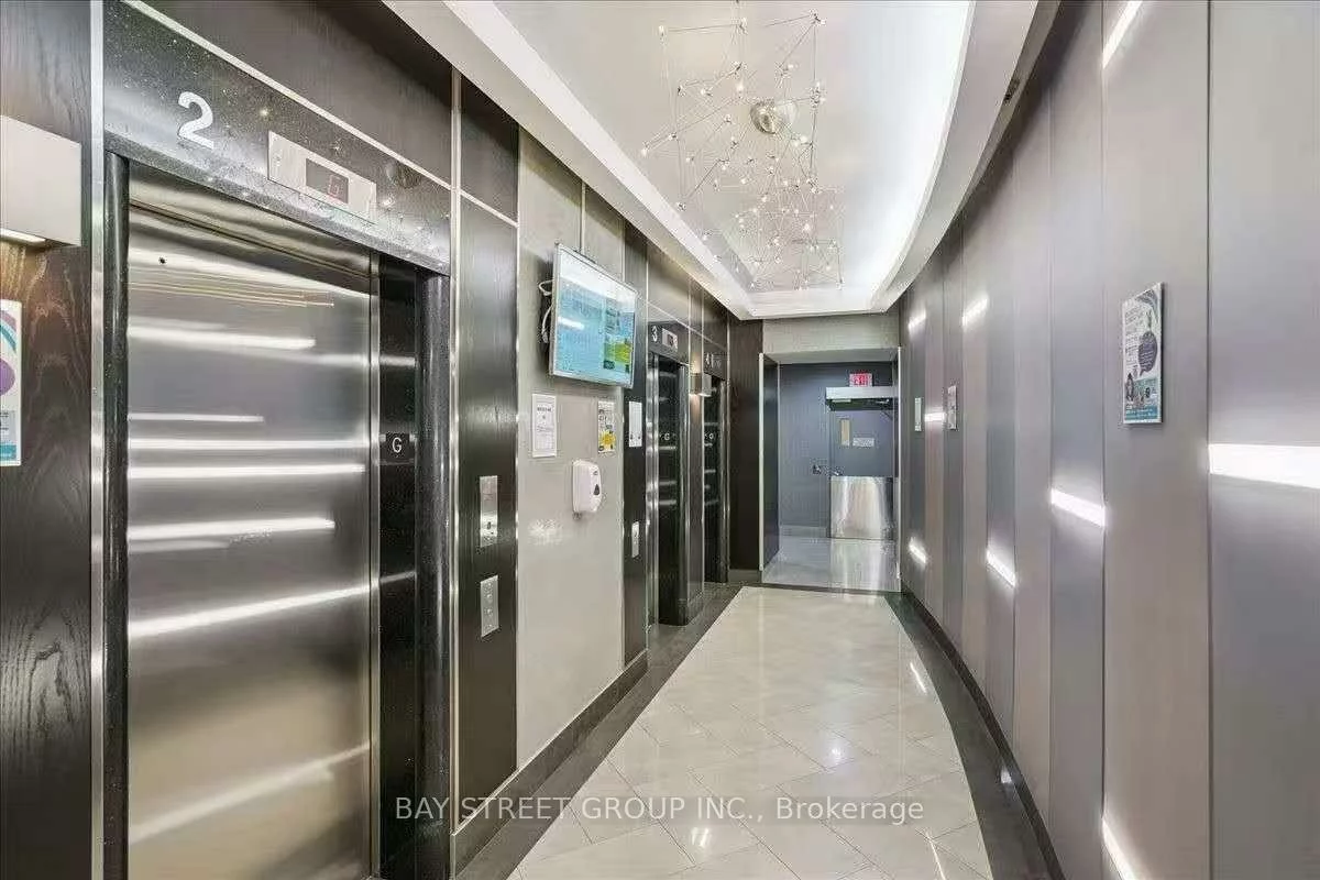 33, Sheppard, Willowdale East, Toronto