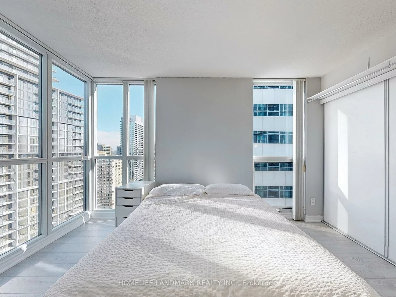 4968, Yonge, Lansing-Westgate, Toronto