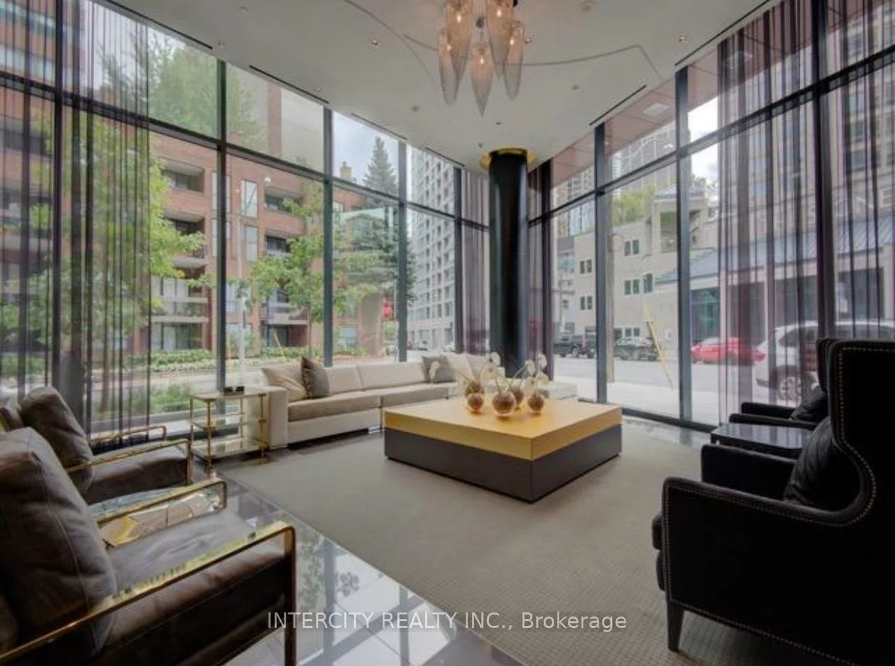 32, Davenport, Annex, Toronto