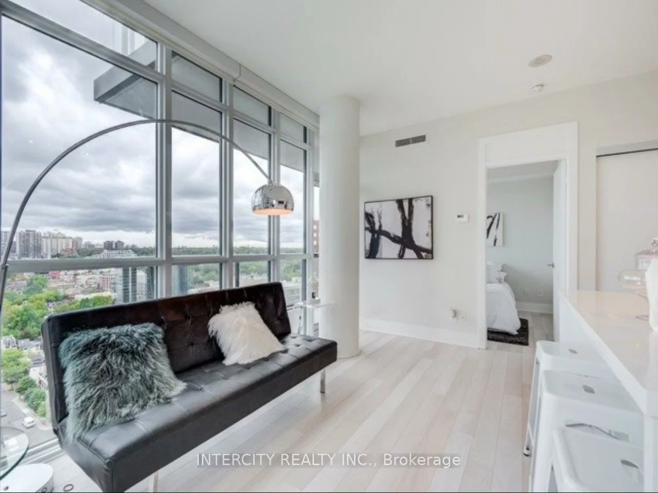 32, Davenport, Annex, Toronto