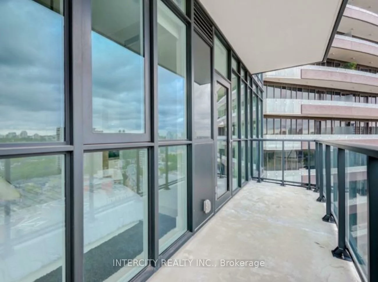 32, Davenport, Annex, Toronto