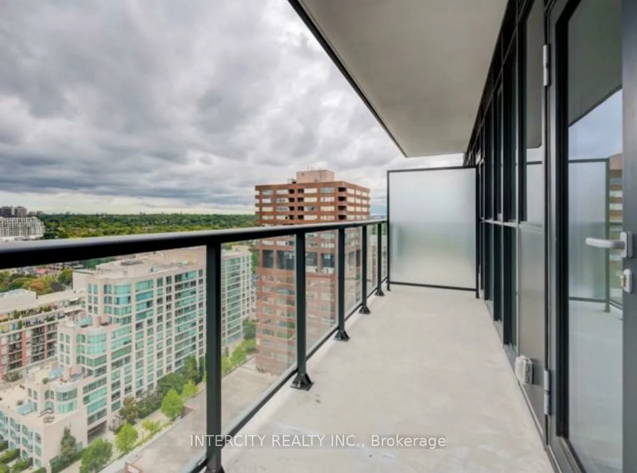 32, Davenport, Annex, Toronto