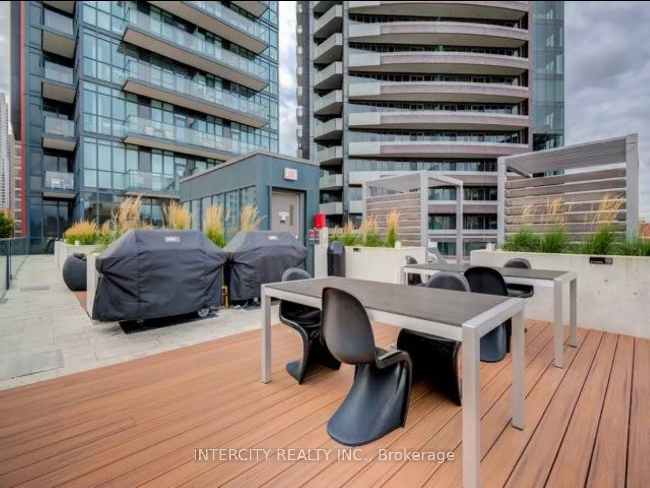 32, Davenport, Annex, Toronto