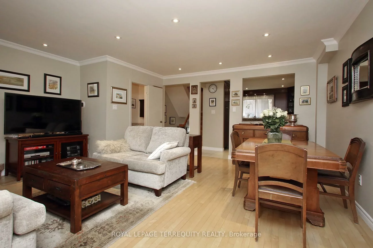 20, Cotton Downway, Pleasant View, Toronto