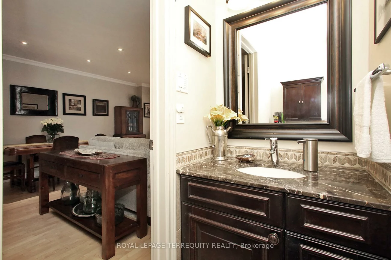 20, Cotton Downway, Pleasant View, Toronto