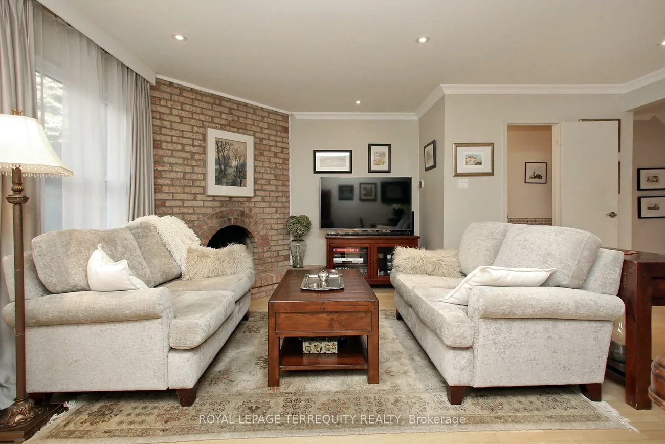 20, Cotton Downway, Pleasant View, Toronto