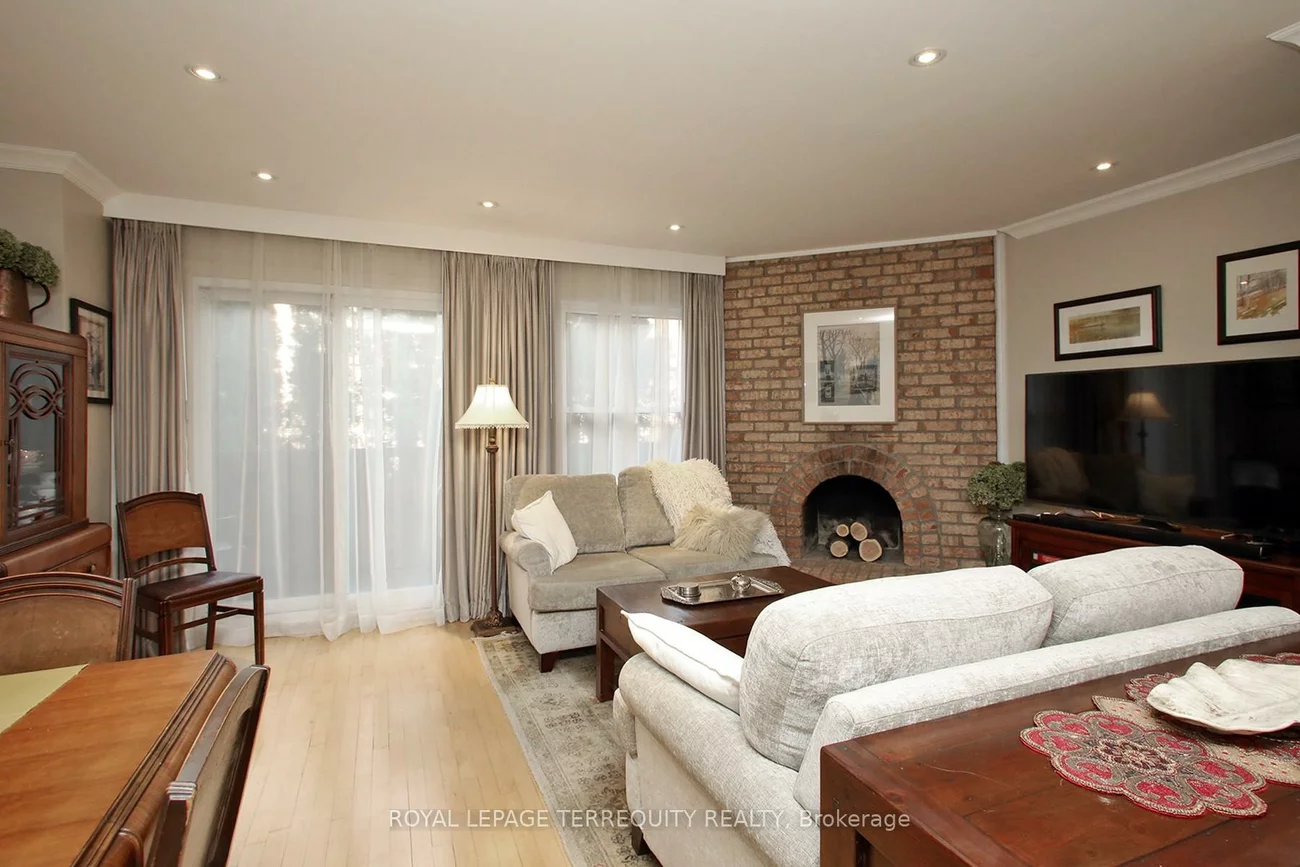 20, Cotton Downway, Pleasant View, Toronto