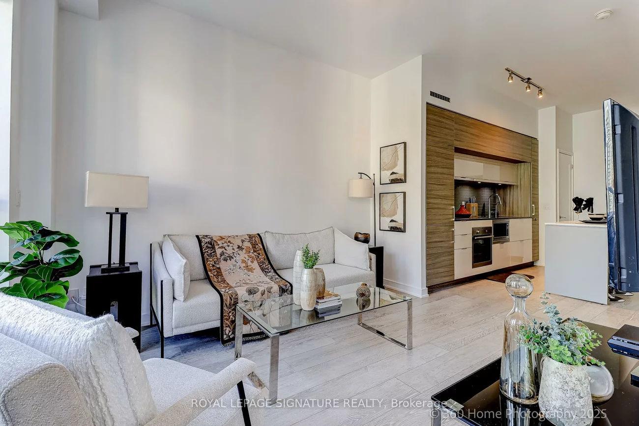 88, Scott, Church-Yonge Corridor, Toronto