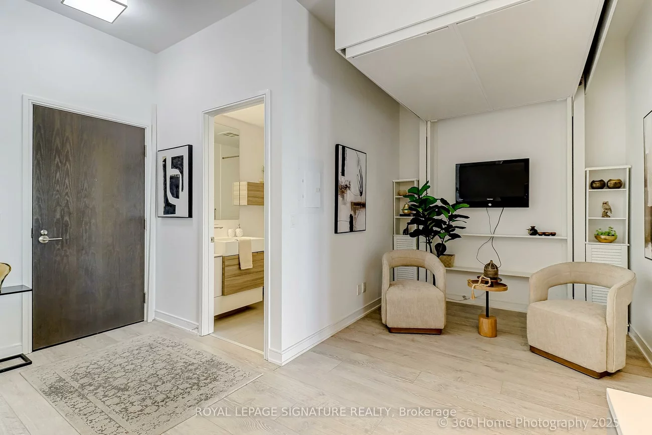 88, Scott, Church-Yonge Corridor, Toronto