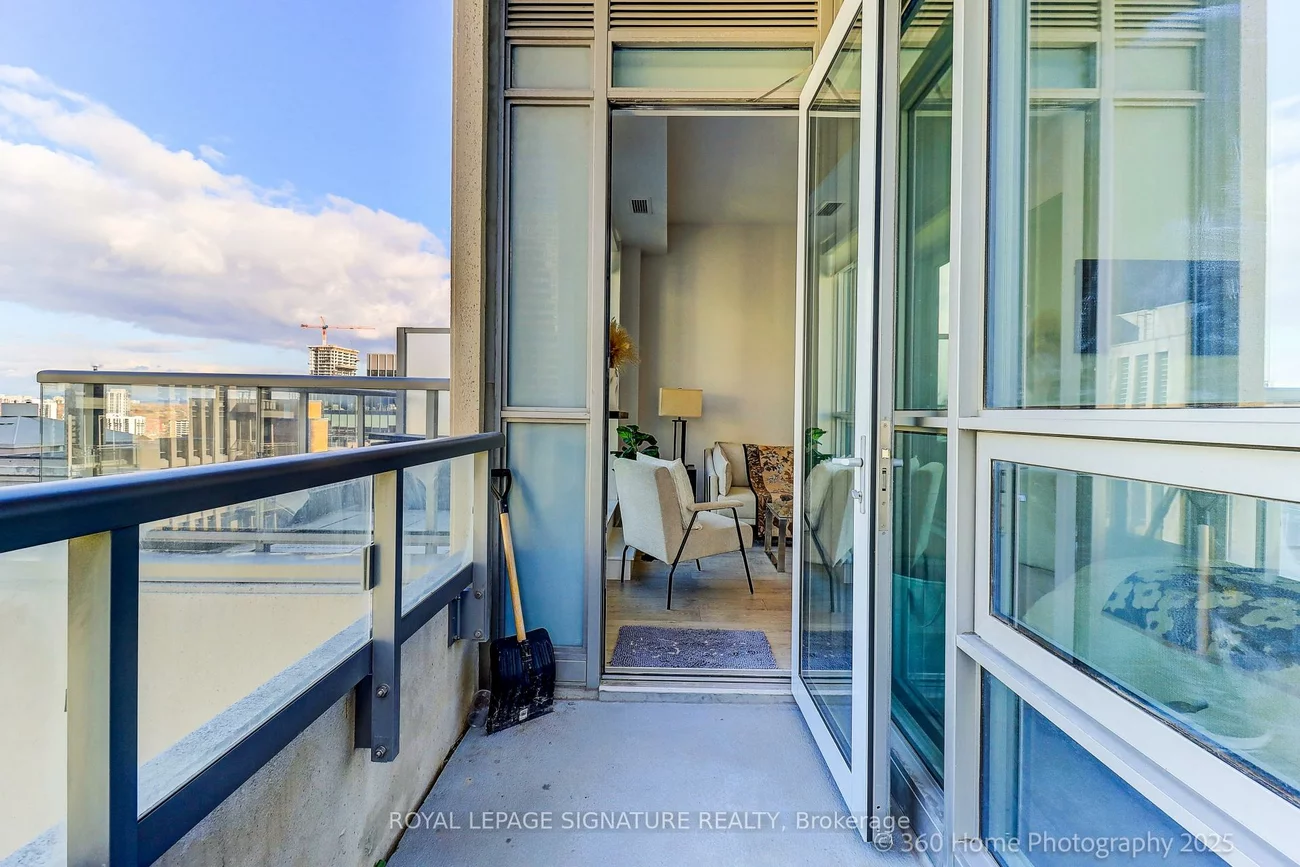 88, Scott, Church-Yonge Corridor, Toronto