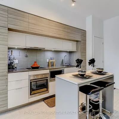 88, Scott, Church-Yonge Corridor, Toronto