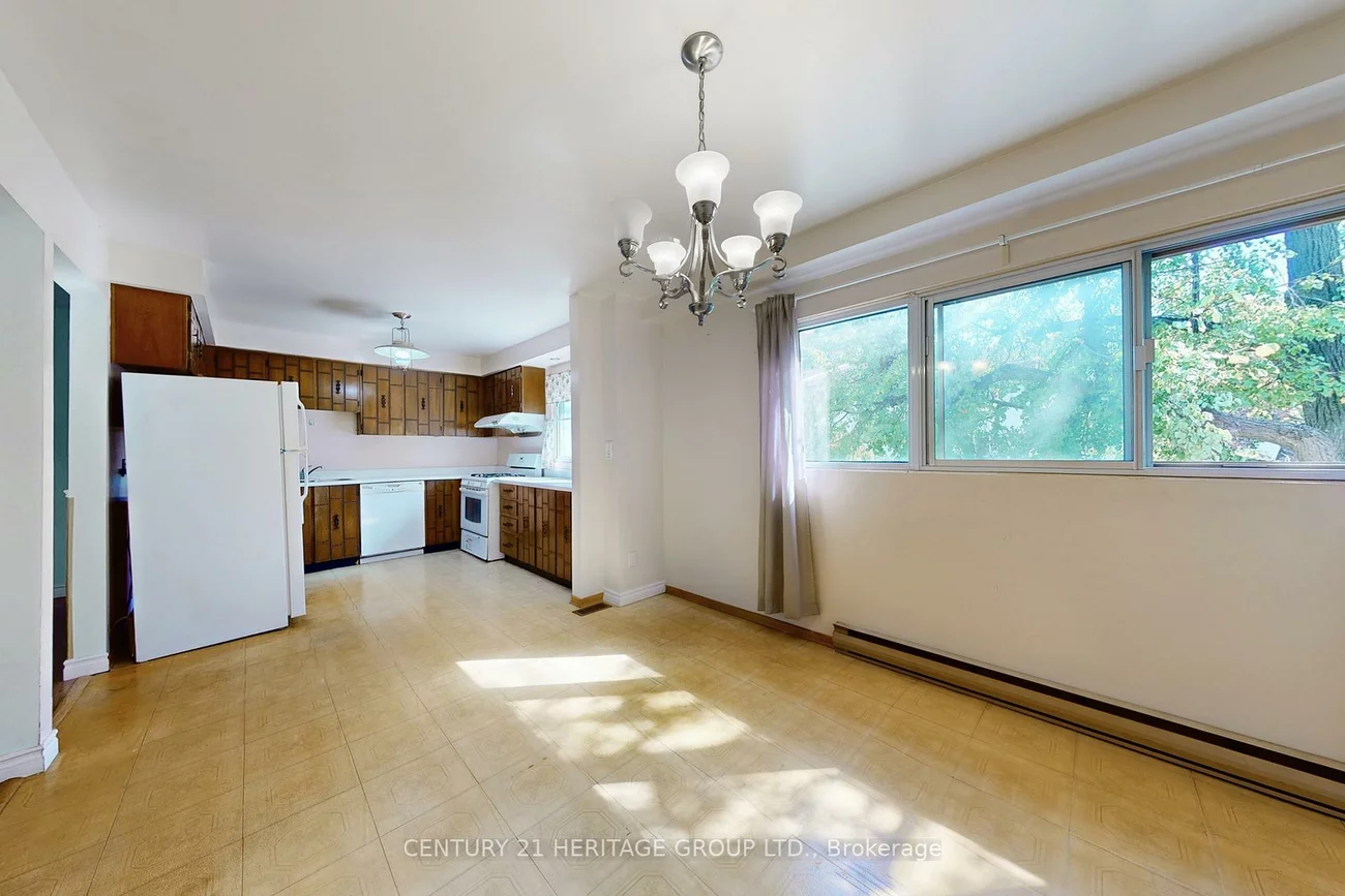 32, Jenny Wrenway, Hillcrest Village, Toronto