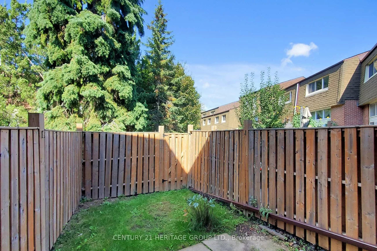 32, Jenny Wrenway, Hillcrest Village, Toronto