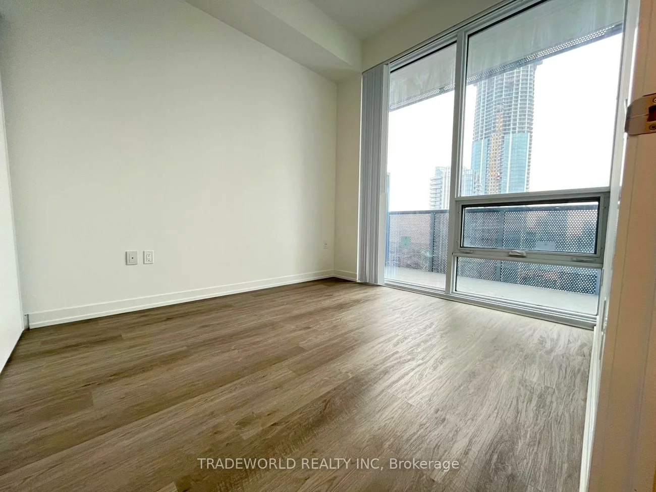 55, Cooper, Waterfront Communities C8, Toronto