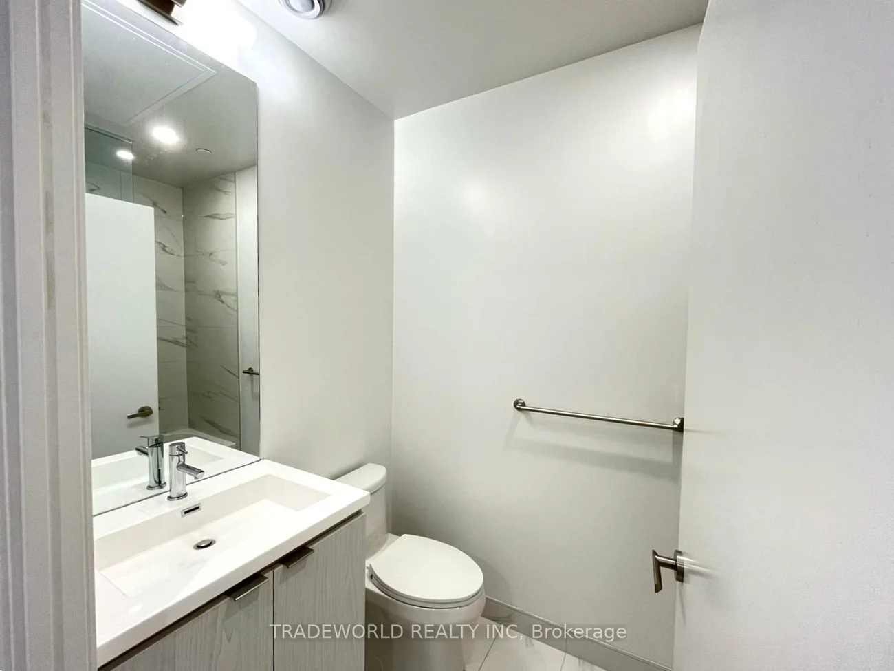 55, Cooper, Waterfront Communities C8, Toronto