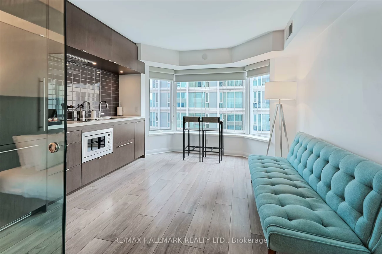 155, Yorkville, Annex, Toronto