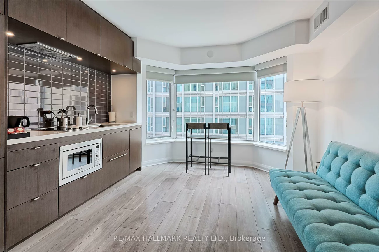 155, Yorkville, Annex, Toronto