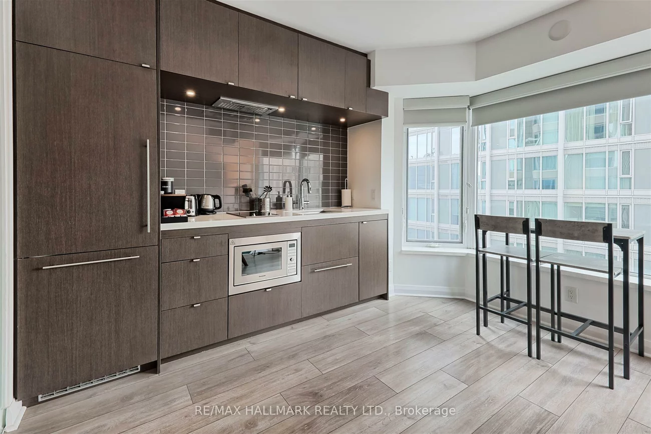 155, Yorkville, Annex, Toronto