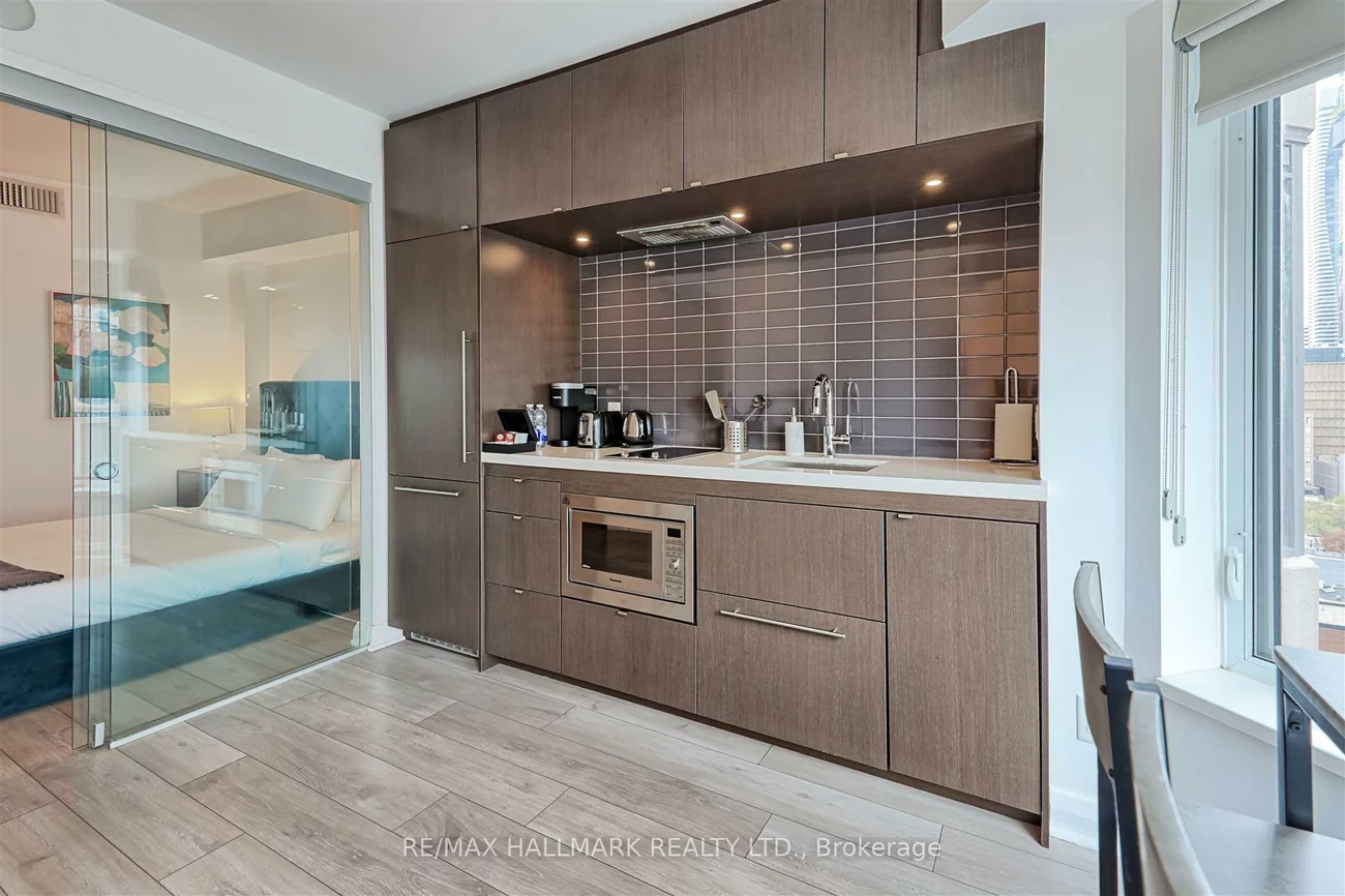 155, Yorkville, Annex, Toronto