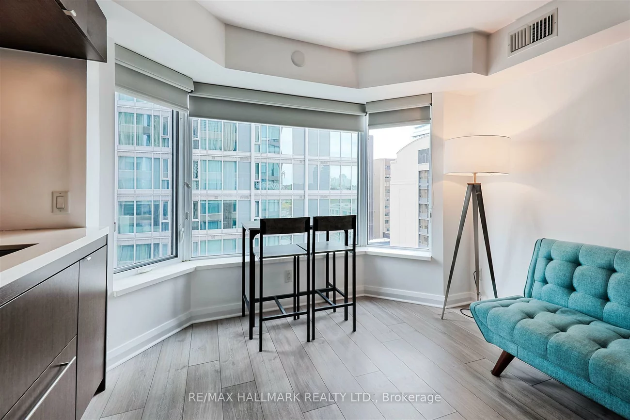 155, Yorkville, Annex, Toronto