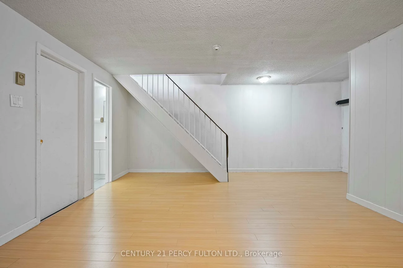 94, Plum Tree, Westminster-Branson, Toronto