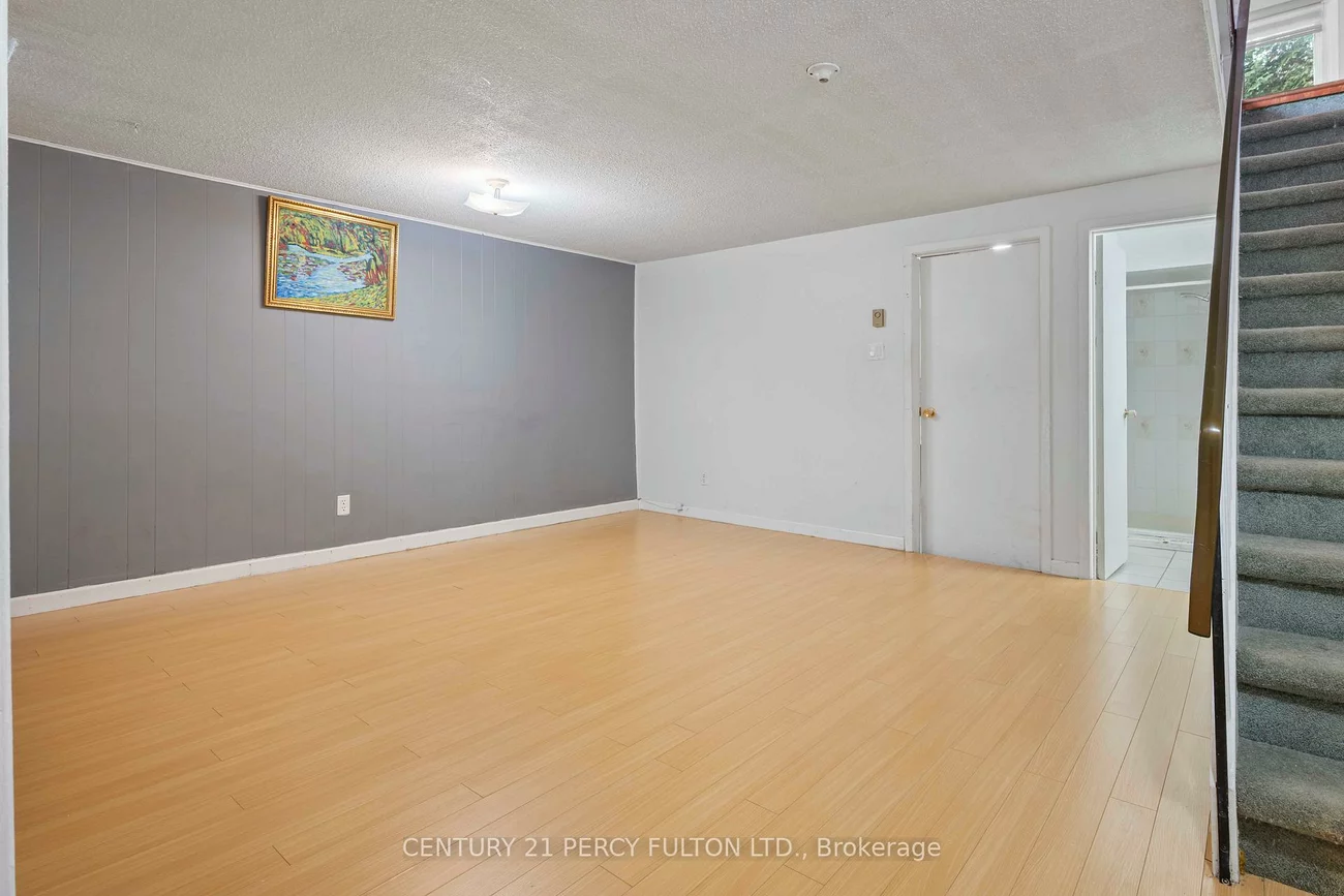 94, Plum Tree, Westminster-Branson, Toronto