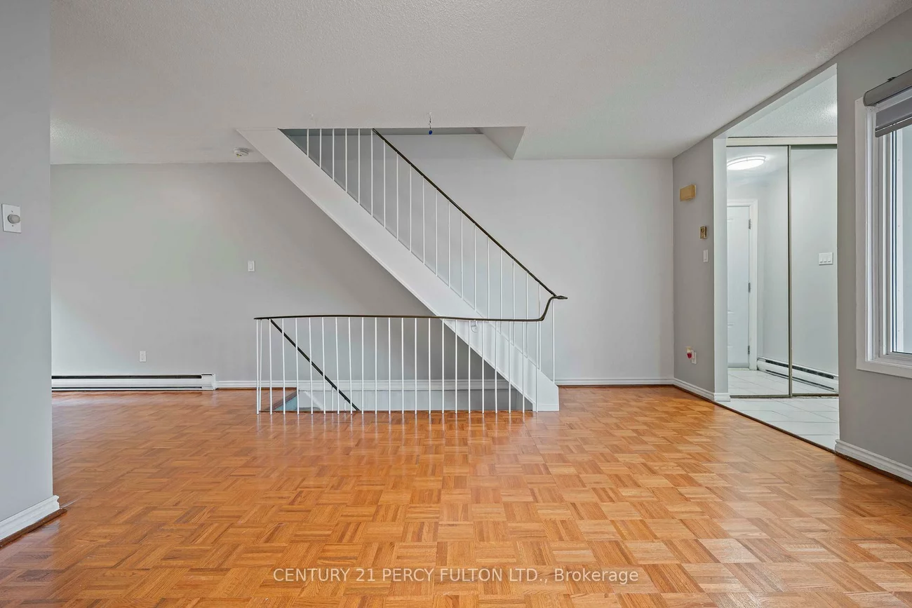 94, Plum Tree, Westminster-Branson, Toronto