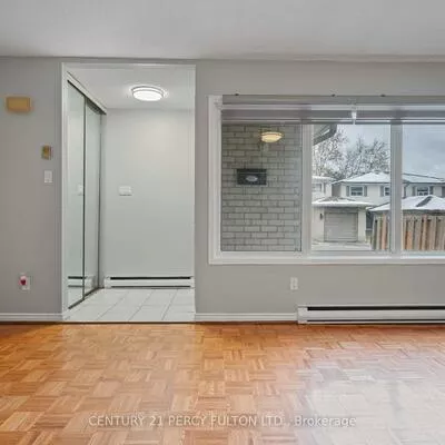 94, Plum Tree, Westminster-Branson, Toronto