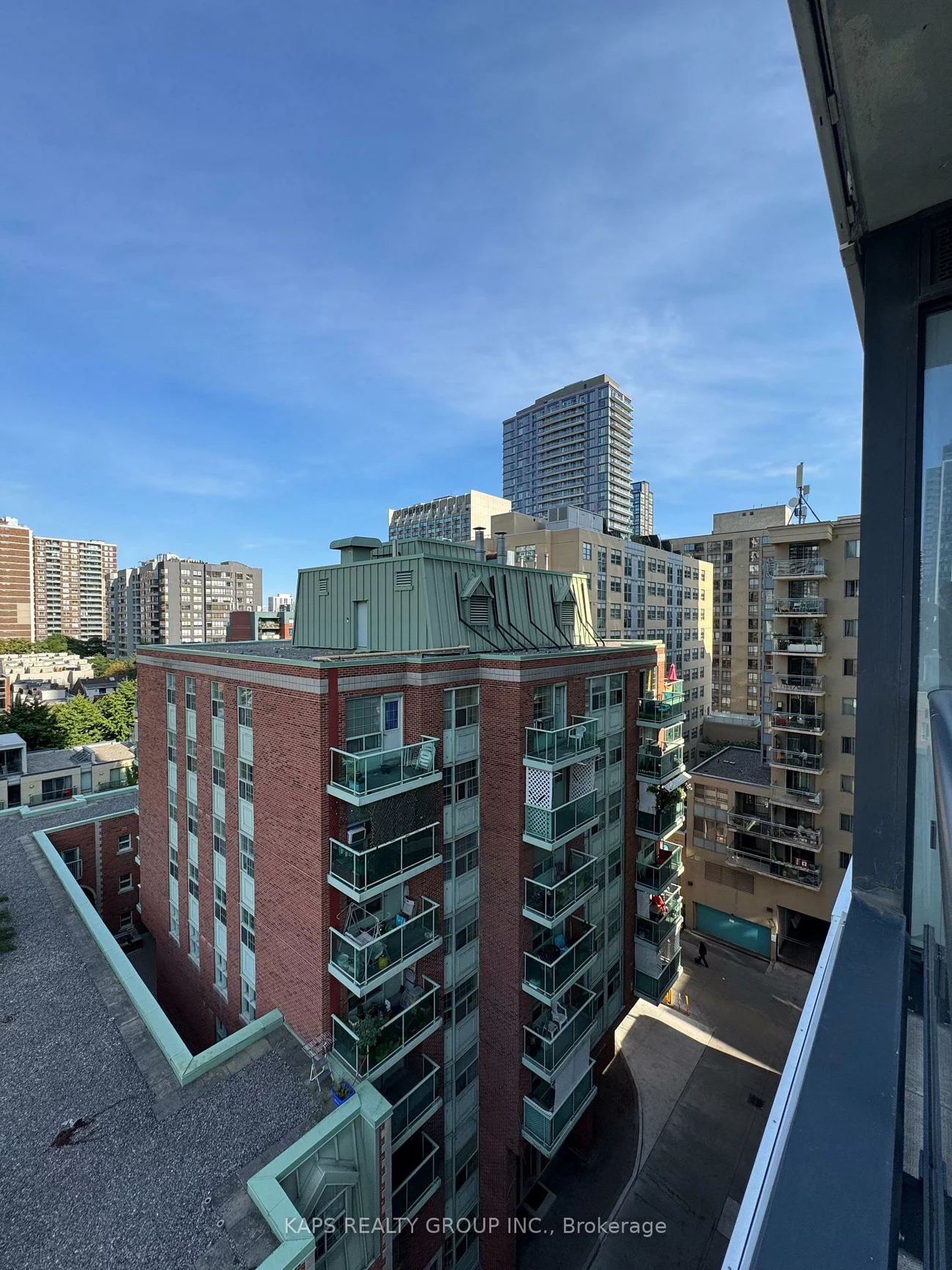 85, Wood, Church-Yonge Corridor, Toronto