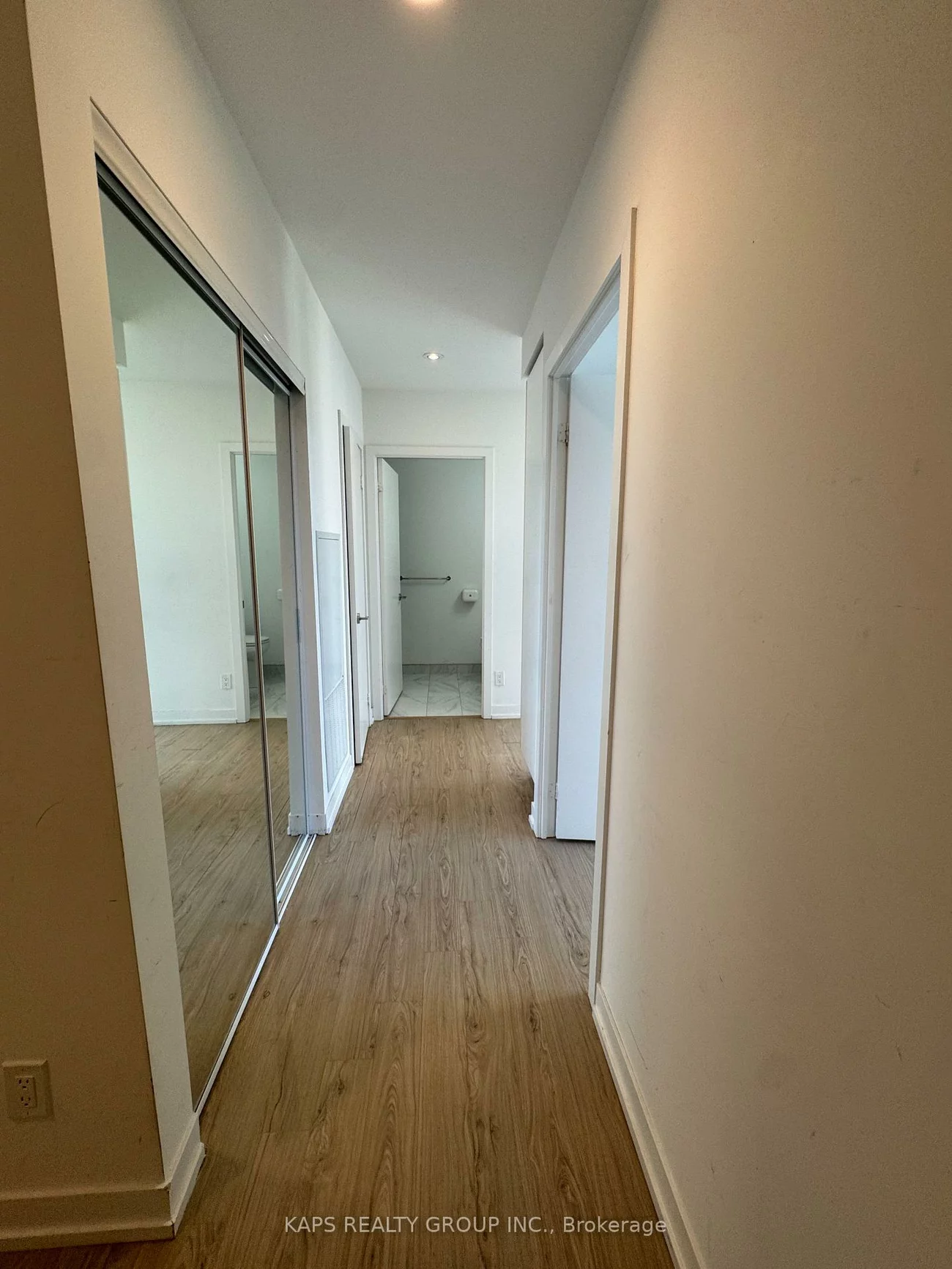 85, Wood, Church-Yonge Corridor, Toronto