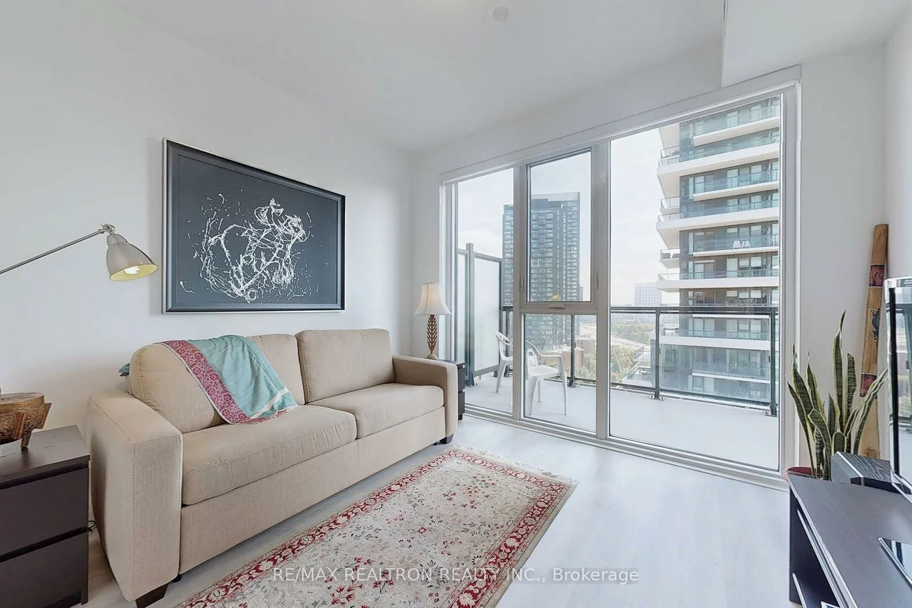 20, Inn On The Park, Banbury-Don Mills, Toronto