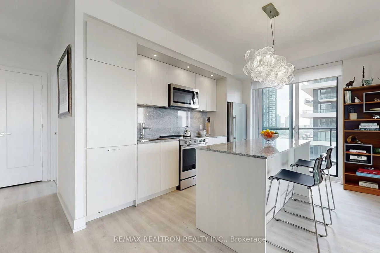 20, Inn On The Park, Banbury-Don Mills, Toronto