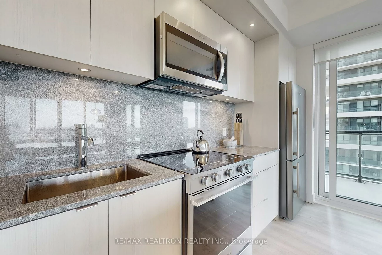 20, Inn On The Park, Banbury-Don Mills, Toronto