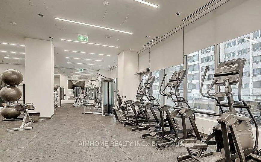 25, Holly, Mount Pleasant West, Toronto