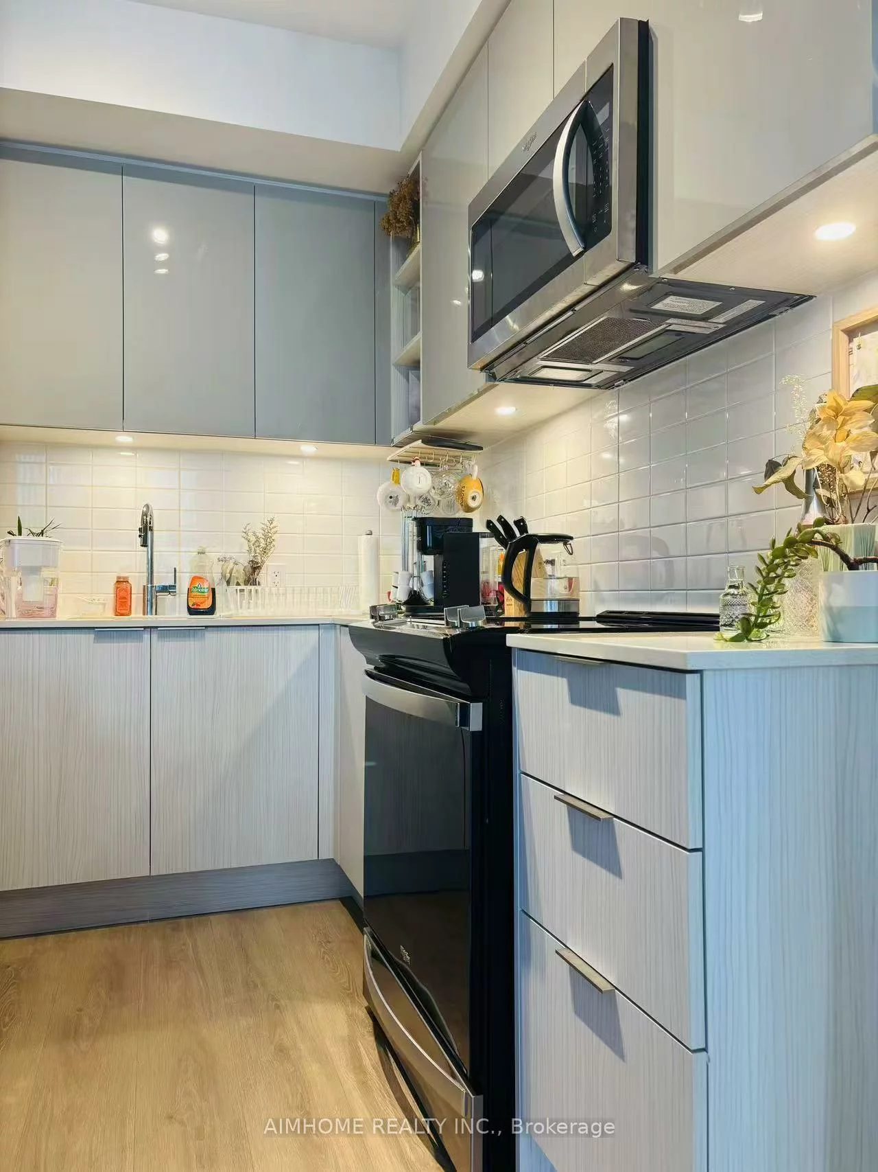 25, Holly, Mount Pleasant West, Toronto