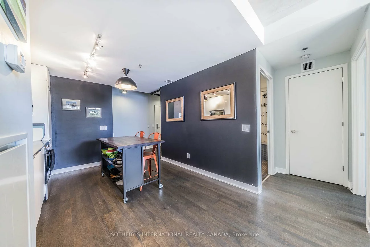 8, Dovercourt, Little Portugal, Toronto