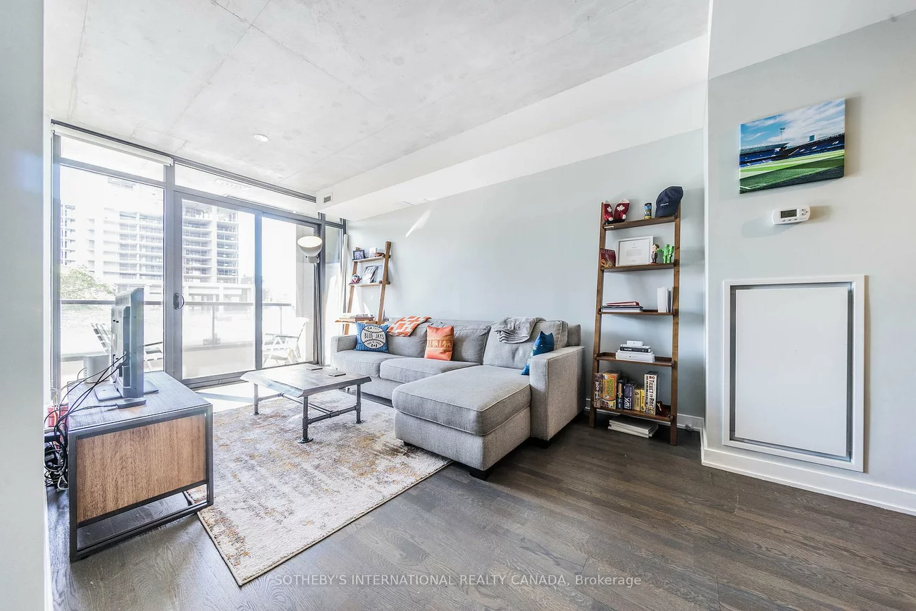 8, Dovercourt, Little Portugal, Toronto