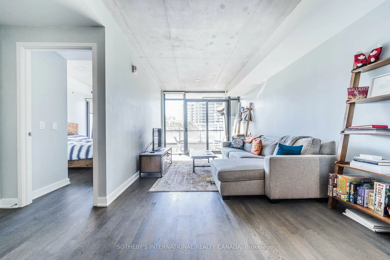 8, Dovercourt, Little Portugal, Toronto