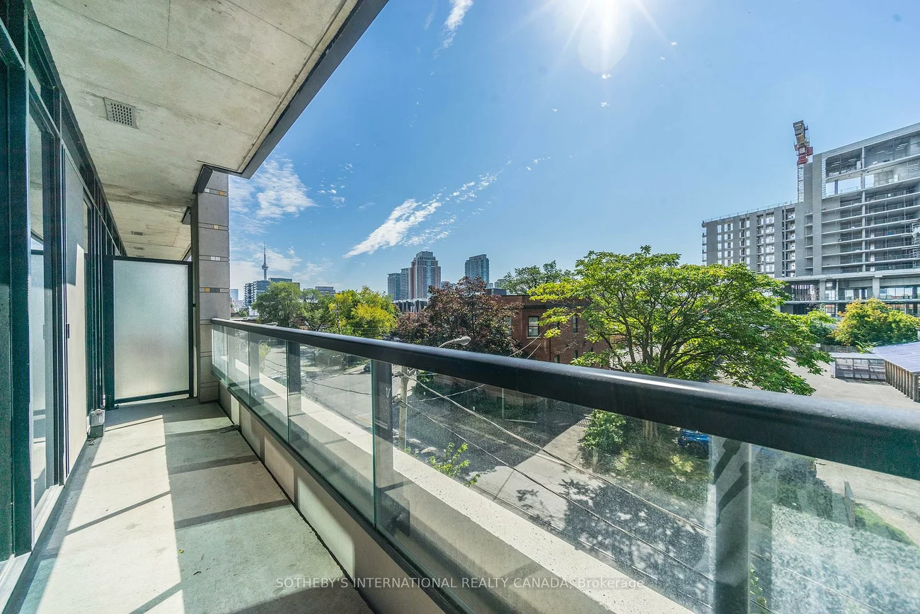 8, Dovercourt, Little Portugal, Toronto