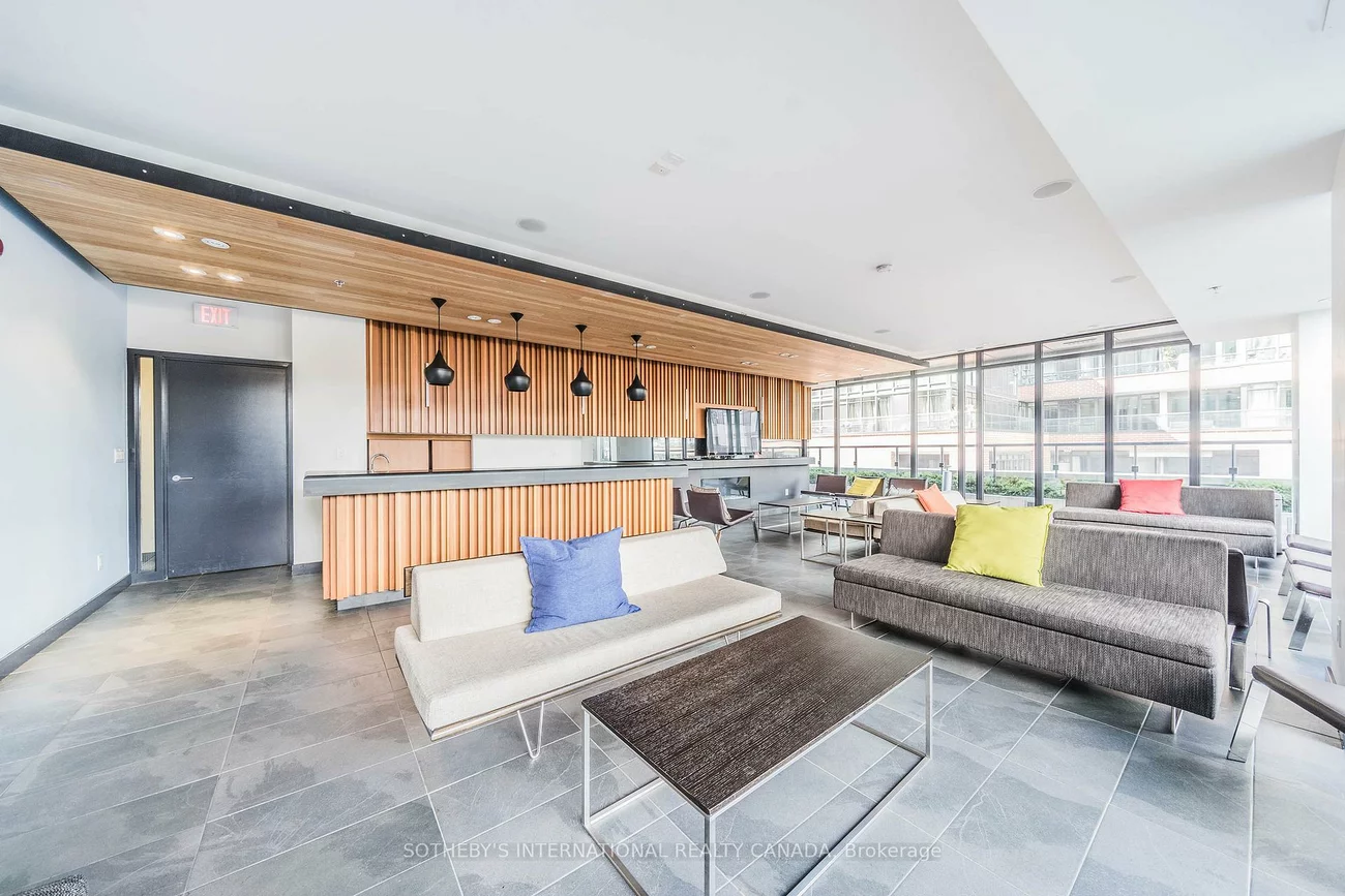 8, Dovercourt, Little Portugal, Toronto