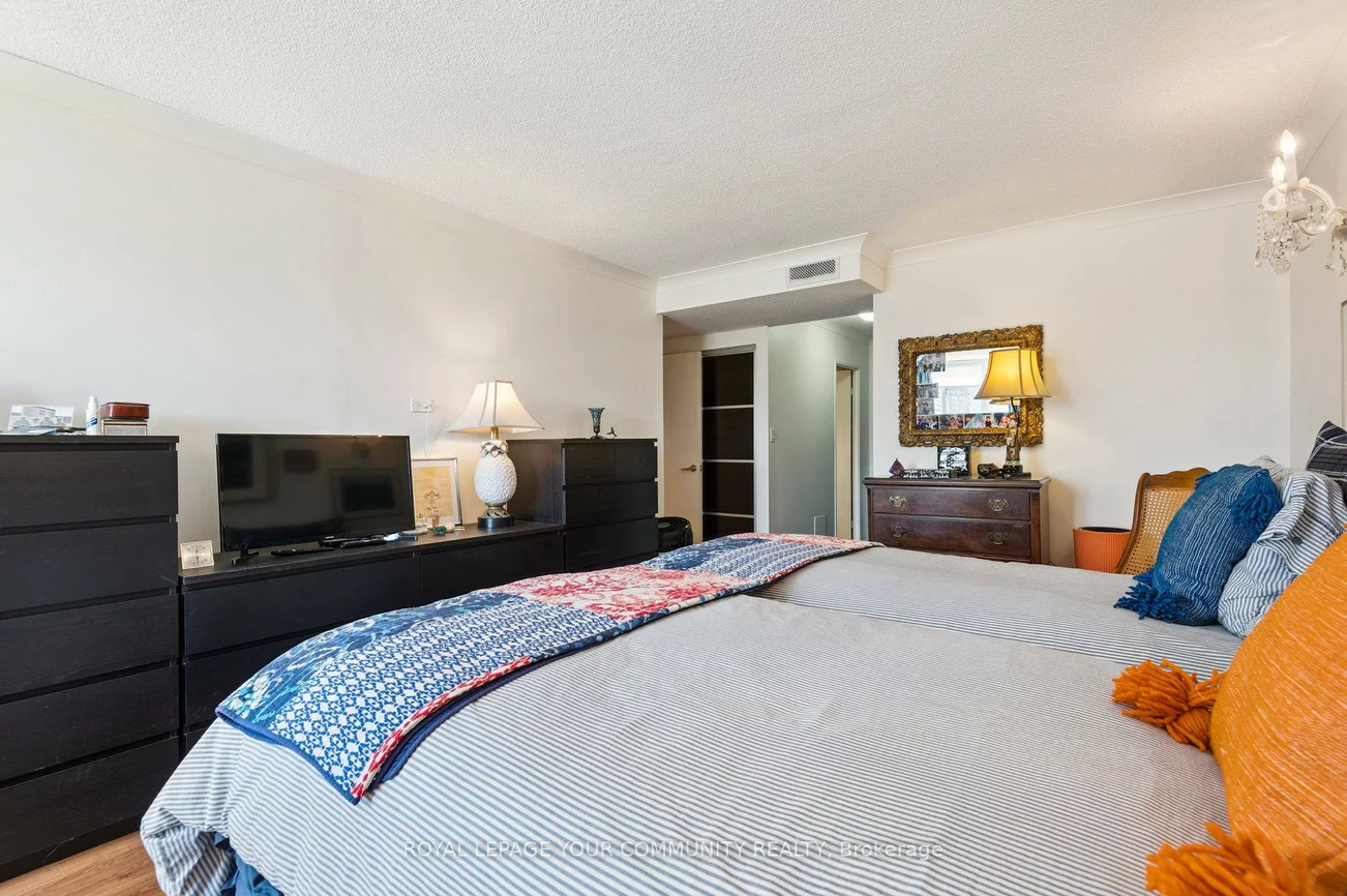 135, George, Waterfront Communities C8, Toronto