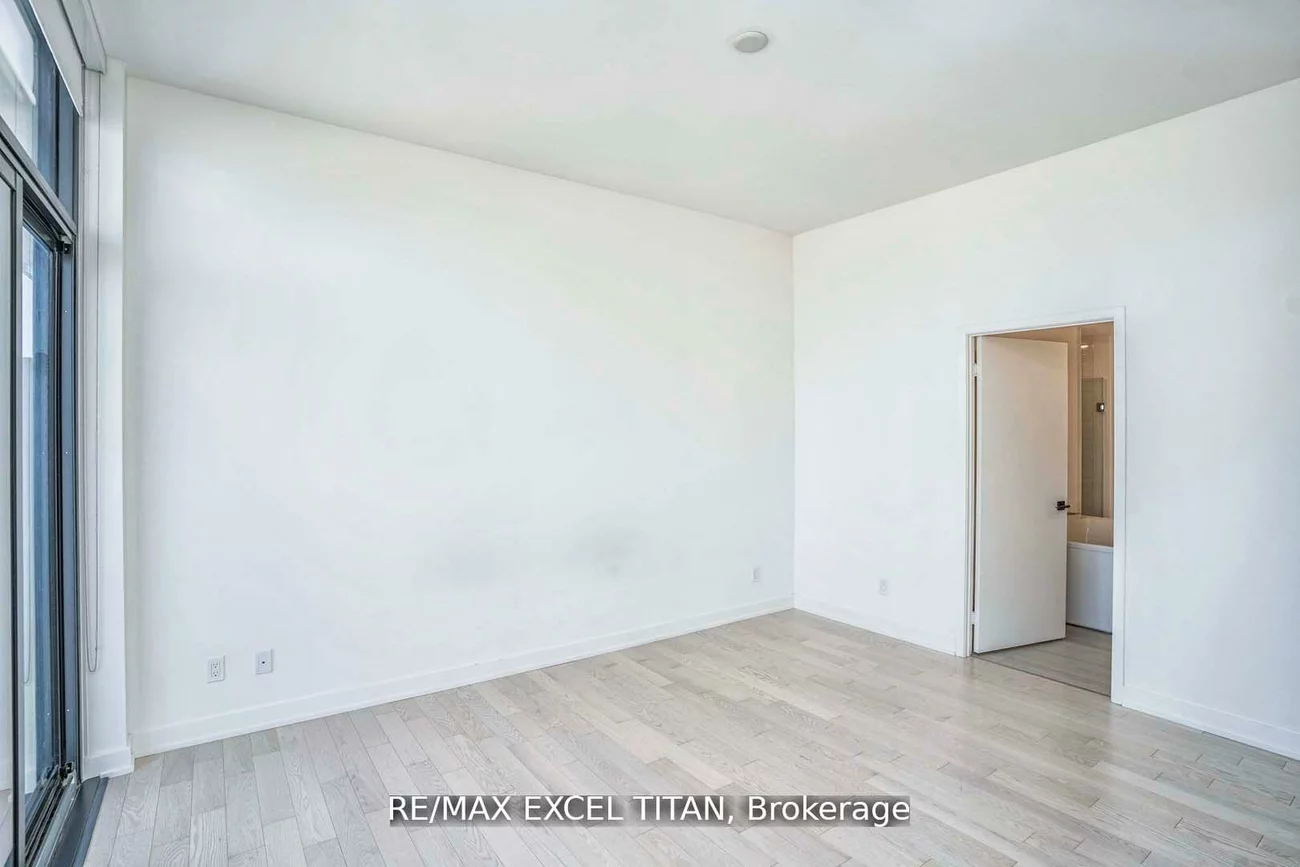 20, Lombard, Church-Yonge Corridor, Toronto