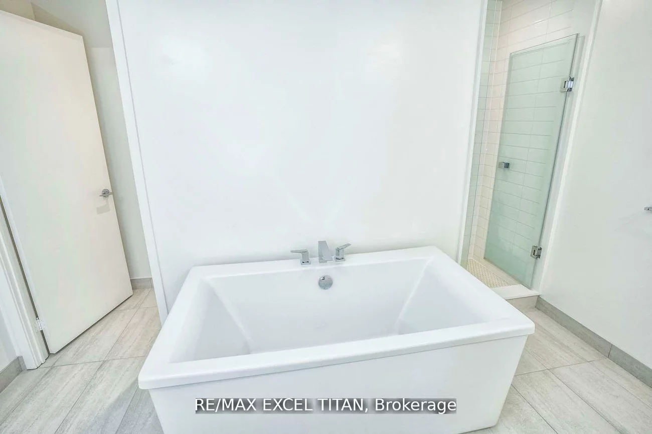 20, Lombard, Church-Yonge Corridor, Toronto