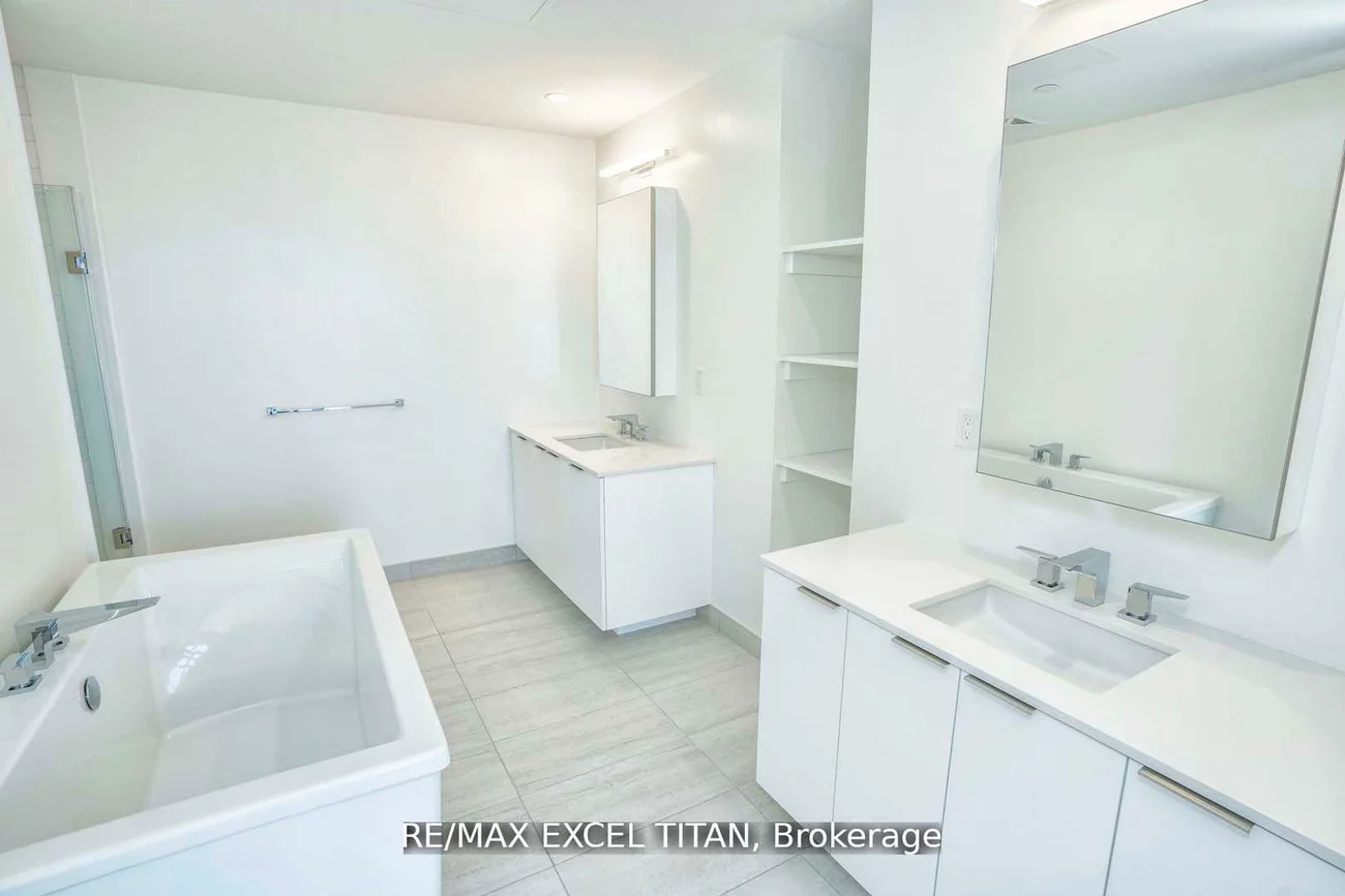 20, Lombard, Church-Yonge Corridor, Toronto