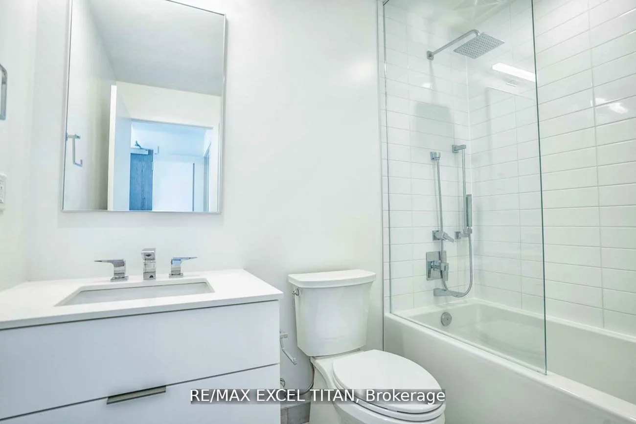 20, Lombard, Church-Yonge Corridor, Toronto