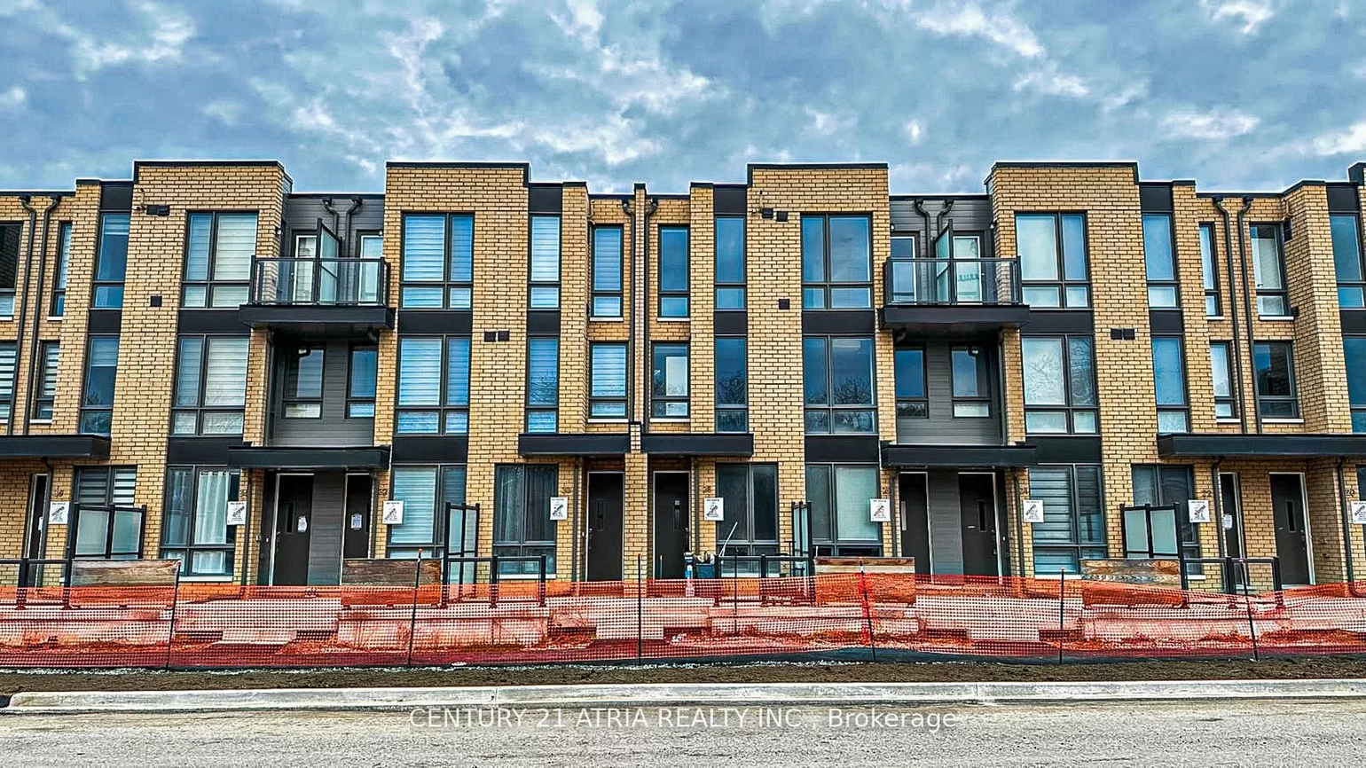 28, Turtle Island, Englemount-Lawrence, Toronto