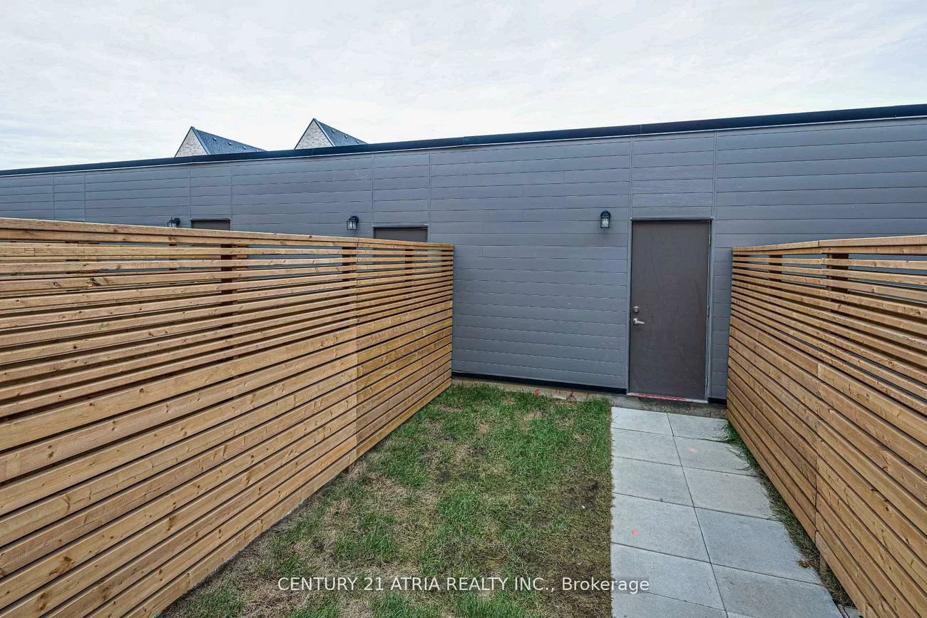 28, Turtle Island, Englemount-Lawrence, Toronto