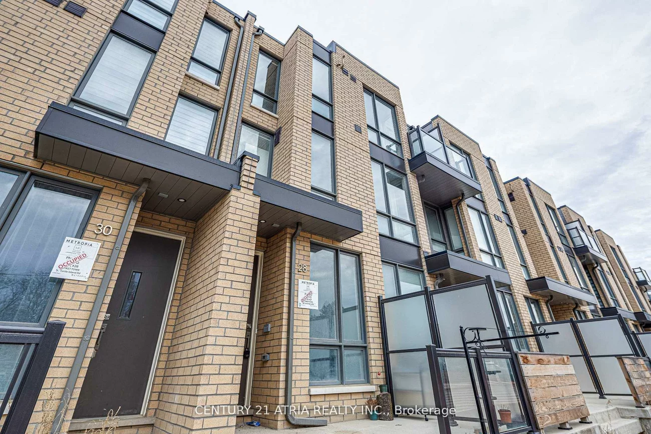 28, Turtle Island, Englemount-Lawrence, Toronto