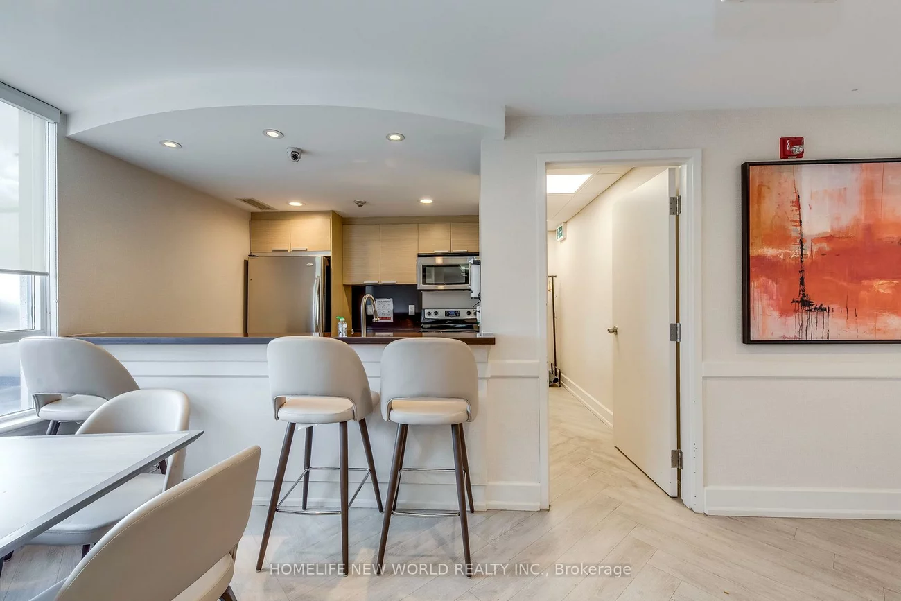 650, Sheppard, Bayview Village, Toronto